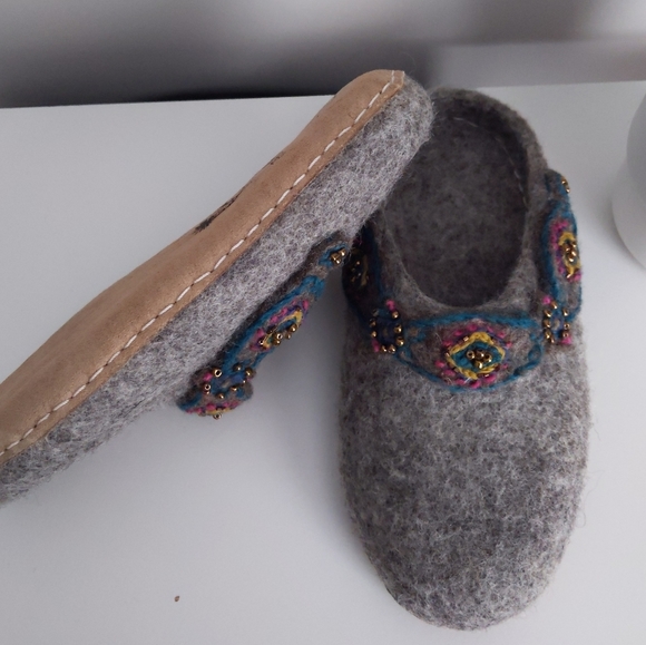 🆕🌿SUNDANCE BOHO WOOL SLIPPERS🌿 - Picture 5 of 8